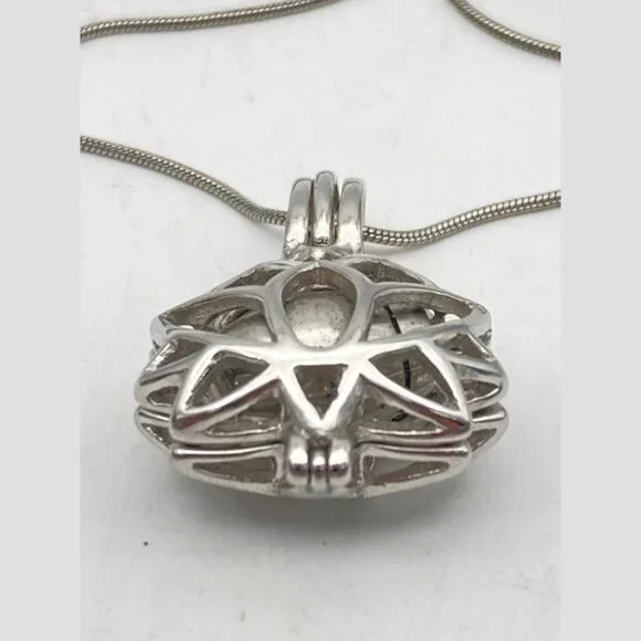 Stainless Steel Lotus Flower Cremation Urn Necklace - Memorial Keepsake Pendant - Picture 3 of 3